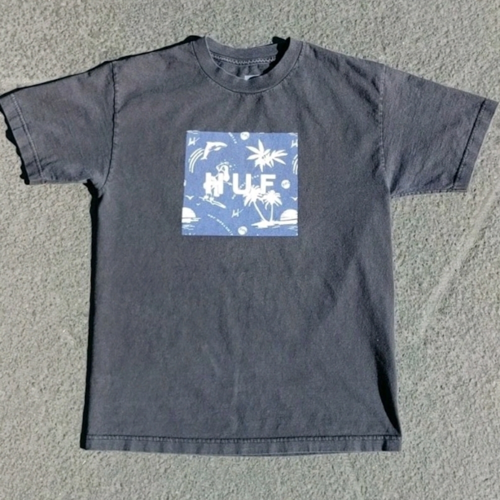 Y2K HUF Worldwide Skateboarding T-Shirt Size (M)
